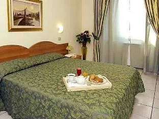 Arco Hotel Milán